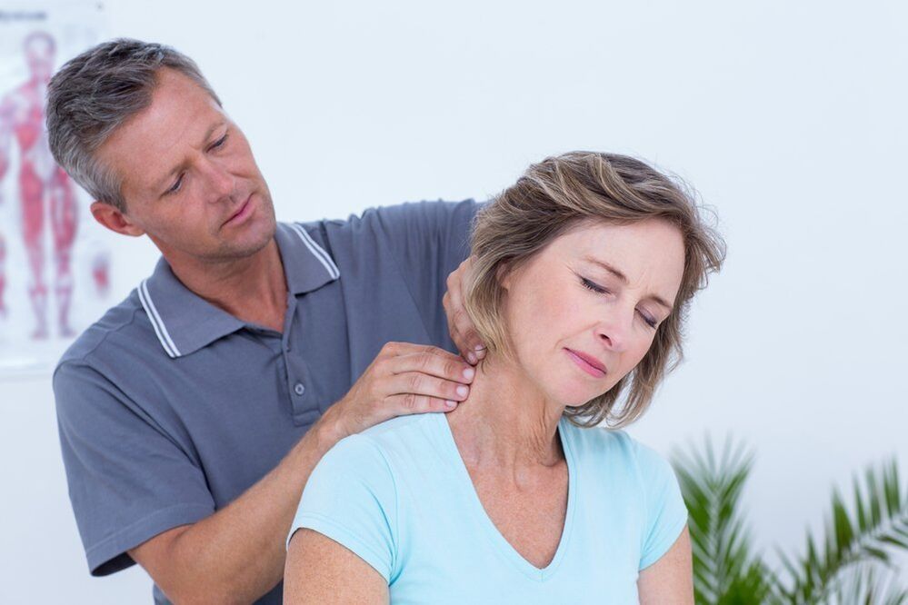 Ejercicios y masaje de cuello para la osteocondrosis. 