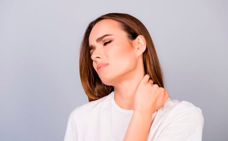 El dolor de cuello suele ser causado por enfermedades de la columna cervical.
